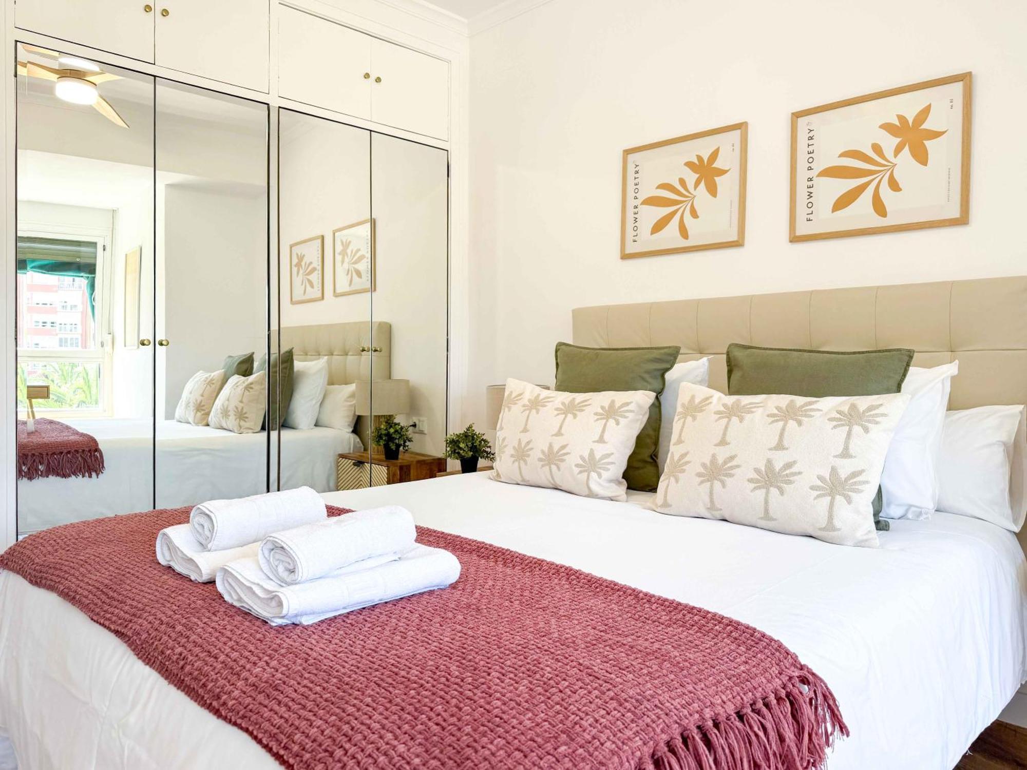 Cosy Flats Luceros Apartment Аликанте Екстериор снимка